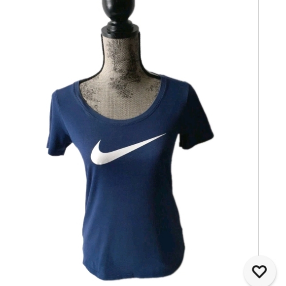 Nike Dri-Fit - Picture 1 of 9